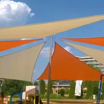 Vodopriepustná slnečná plachta 